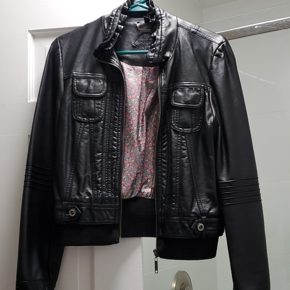 Faux leather jacket - Picture 1 of 8